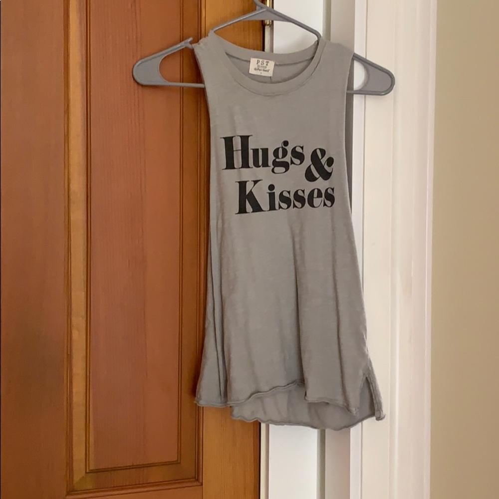 Hugs and kisses tank